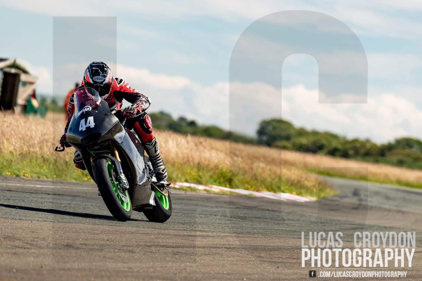 Grant Thomson number 44 on track at the Southern 100 2026